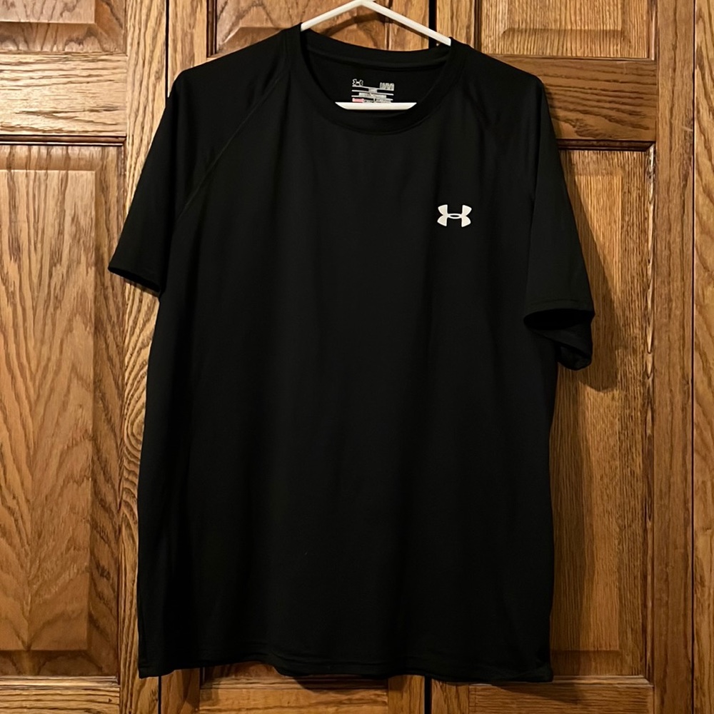 Mens Under Armour T-Shirt